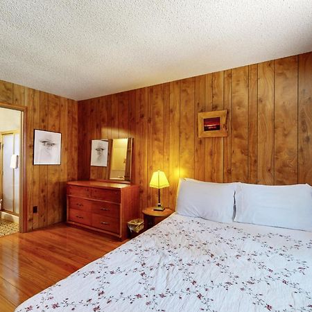 Pineland Escape Villa Tahoe City Exterior photo